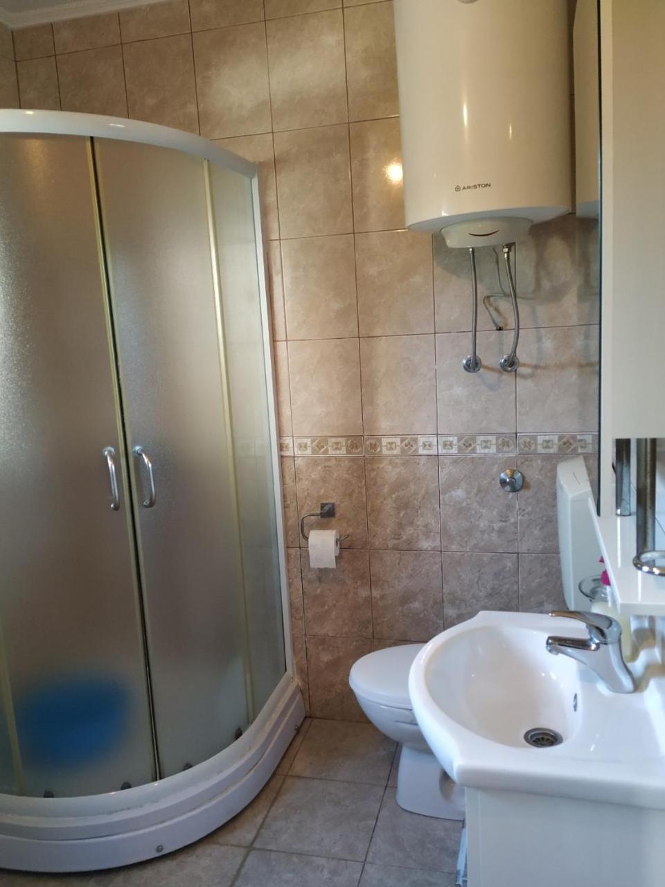 Kjara Apartments Tivat Zewnętrze zdjęcie