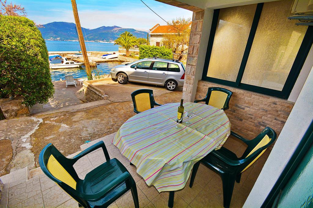 Kjara Apartments Tivat Zewnętrze zdjęcie