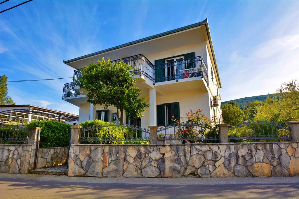Kjara Apartments Tivat Zewnętrze zdjęcie