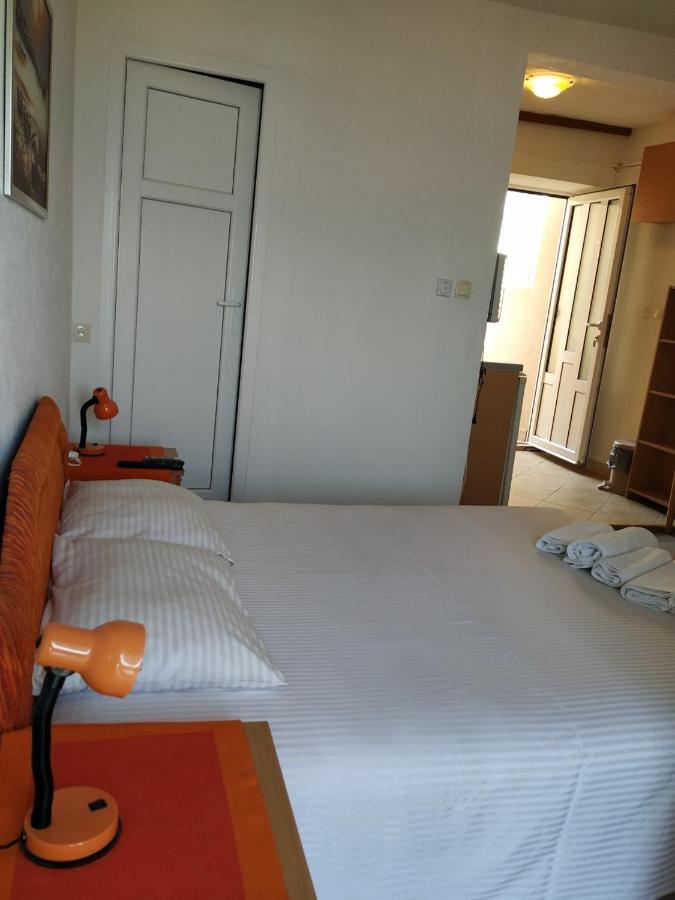 Kjara Apartments Tivat Zewnętrze zdjęcie