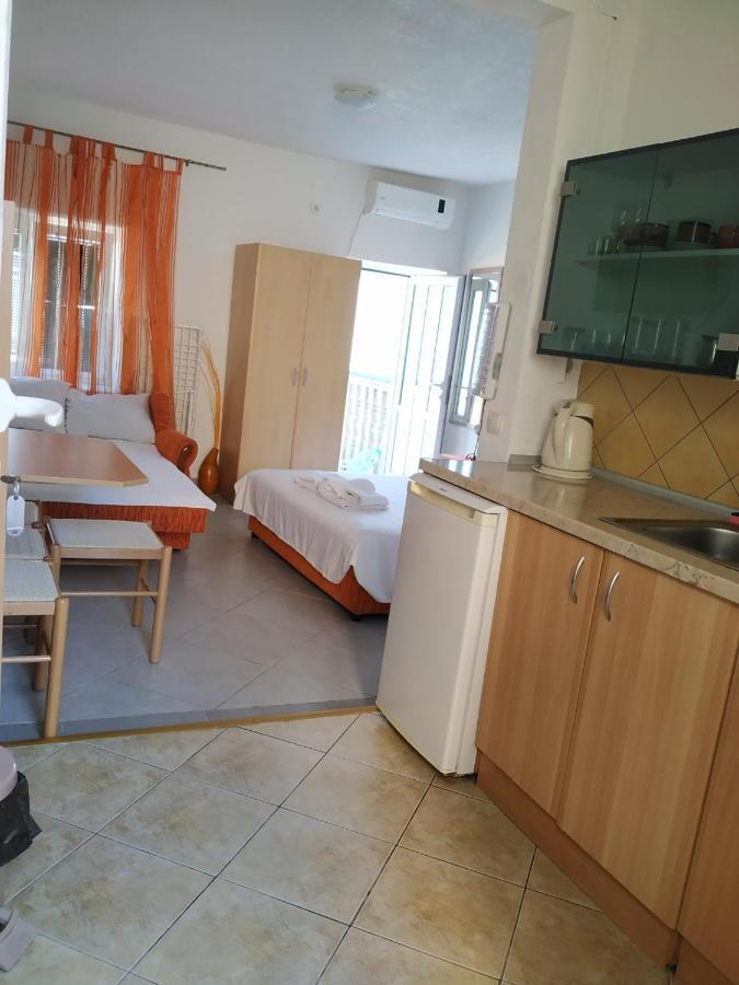 Kjara Apartments Tivat Zewnętrze zdjęcie